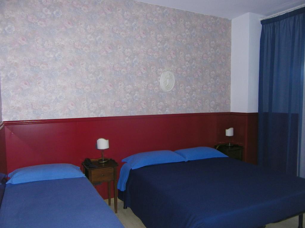Hotel Galassi Numana Exterior photo